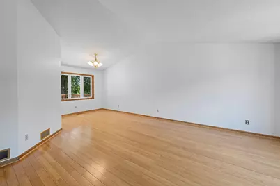 17446 Goldenview Avenue, Lakeville, MN 55044 - Photo 4