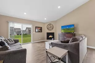 4845 Empress Ave N, Hugo, MN 55038 - Photo 8