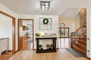 26150 Galen Dr, Wyoming, MN 55092 - Photo 2