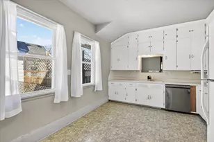 827 Lafond Ave, Saint Paul, MN 55104 - Photo 10
