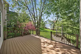 655 Lexie Ct, Eagan, MN 55123 - Photo 40