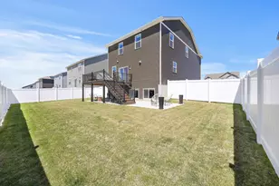 23261 Ashbury Dr, Rogers, MN 55374 - Photo 2