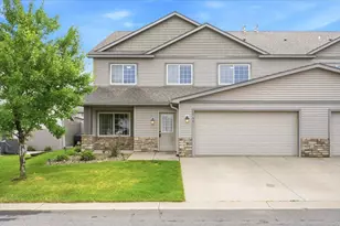 1856 Kristy St, River Falls, WI 54022 - Photo 2
