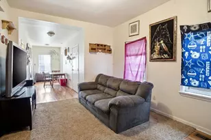 692 4th St E, Saint Paul, MN 55106 - Photo 4