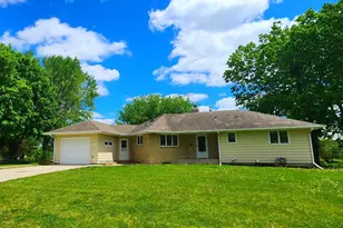 111 Sunrise Ave N, New Prague, MN 56071 - Photo 2