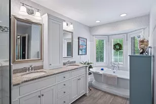 12400 Huntingdon Ln, Minnetonka, MN 55305 - Photo 34
