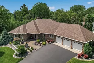 12400 Huntingdon Ln, Minnetonka, MN 55305 - Photo 68