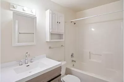 694 Marshall Avenue, Saint Paul, MN 55104 - Photo 10
