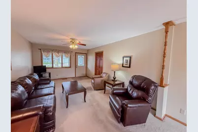 2411 Kenwood Drive SW, Willmar, MN 56201 - Photo 6