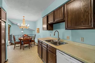7357 Landau Dr, Bloomington, MN 55438 - Photo 14