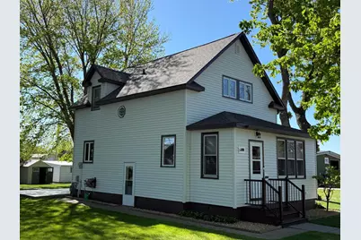 209 S Spring Avenue, Springfield, MN 56087 - Photo 2