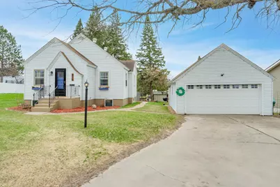 816 NW 9th Street, Grand Rapids, MN 55744 - Photo 1