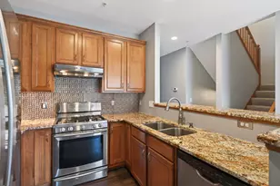 1236 Vernon Dr, Carver, MN 55315 - Photo 14