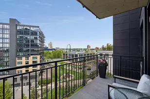 1240 S 2nd St, Minneapolis, MN 55415 - Photo 2