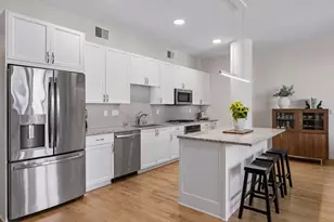 1240 S 2nd St, Minneapolis, MN 55415 - Photo 10