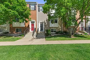 1773 Grove Dr, Shakopee, MN 55379 - Photo 2