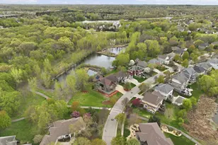 10721 Watersedge Ln, Woodbury, MN 55129 - Photo 18