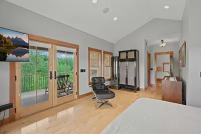 10721 Watersedge Lane, Woodbury, MN 55129 - Photo 96
