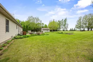 2920 97th Ct, Plato, MN 55370 - Photo 32