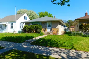 1087 Magnolia Ave E, Saint Paul, MN 55106 - Photo 1