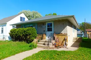1087 Magnolia Ave E, Saint Paul, MN 55106 - Photo 2