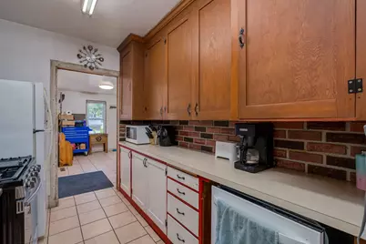 422 S 2nd Street, Le Sueur, MN 56058 - Photo 8