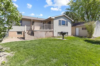 400 E Southview Drive, Marshall, MN 56258 - Photo 4