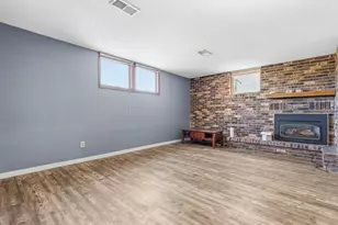 400 E Southview Dr, Marshall, MN 56258 - Photo 28