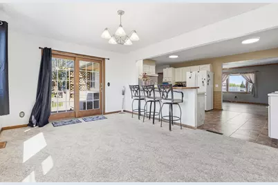 400 E Southview Drive, Marshall, MN 56258 - Photo 18