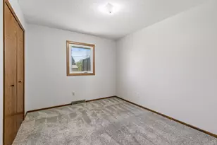967 Sibley St S, Shakopee, MN 55379 - Photo 8