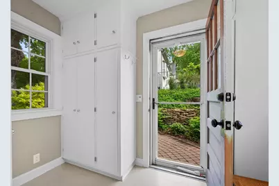200 Thomas Avenue S, Minneapolis, MN 55405 - Photo 38
