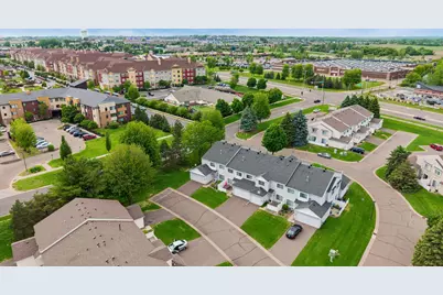 330 Leeward Trail, Woodbury, MN 55129 - Photo 2