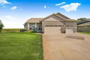 932 Waters Edge Cir, Avon, MN 56310 - Photo 1