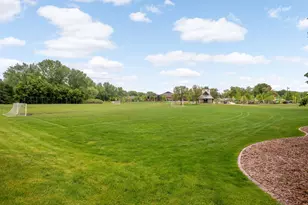 654 Tanglewood Dr, Shoreview, MN 55126 - Photo 34