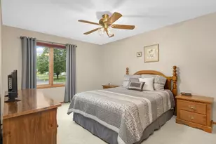 654 Tanglewood Dr, Shoreview, MN 55126 - Photo 16