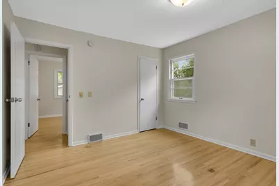 5967 Hillcrest Road, Mound, MN 55364 - Photo 12