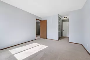 11160 Anderson Lakes Pkwy, Eden Prairie, MN 55344 - Photo 22