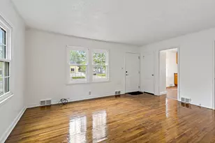 1131 Kingsford St, Saint Paul, MN 55106 - Photo 8