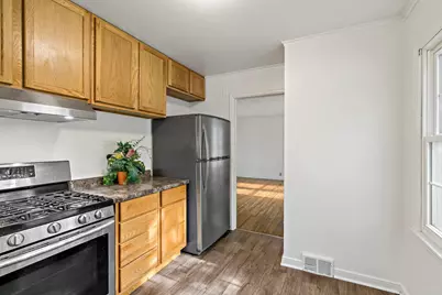 1131 Kingsford Street, Saint Paul, MN 55106 - Photo 4