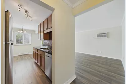 2706 Humboldt Avenue S #203, Minneapolis, MN 55408 - Photo 4