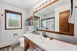 205 Victoria Dr, Alexandria, MN 56308 - Photo 14