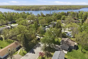 205 Victoria Dr, Alexandria, MN 56308 - Photo 30