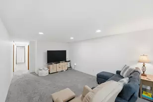 205 Victoria Dr, Alexandria, MN 56308 - Photo 16