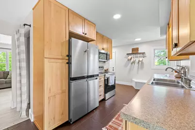 1115 W Medicine Lake Drive, Plymouth, MN 55441 - Photo 14