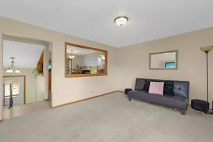 846 Jonathan Dr, Apple Valley, MN 55124 - Photo 4