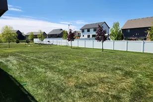 2225 Phoenix Rd SW, Rochester, MN 55902 - Photo 4