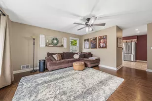 1309 N Washington Ave, Saint Peter, MN 56082 - Photo 4