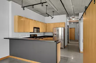 710 N 4th St, Minneapolis, MN 55401 - Photo 2
