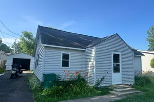 511 5th St NW, Aitkin, MN 56431 - Photo 2