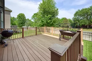 9918 Scott Ave N, Brooklyn Park, MN 55443 - Photo 4